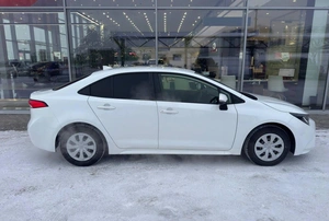 Седан Toyota Corolla 2021 года, 1691000 рублей, Солонцы