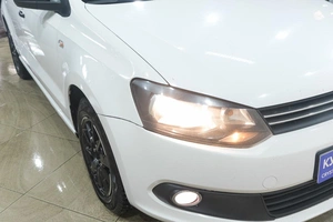 Седан Volkswagen Polo 2012 года, 689000 рублей, Новокузнецк