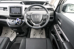 Минивэн Honda Freed 2019 года, 1629000 рублей, Красноярск