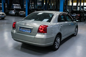 Универсал Toyota Avensis 2004 года, 838000 рублей, Солонцы