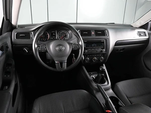 Седан Volkswagen Jetta 2012 года, 1179000 рублей, Аксай