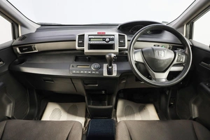 Минивэн Honda Freed 2012 года, 1149000 рублей, Новосибирск