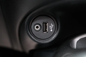 Внедорожник Nissan Juke 2011 года, 999000 рублей, Омск