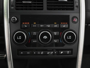 Внедорожник Land Rover Discovery Sport 2016 года, 1897000 рублей, Ставрополь