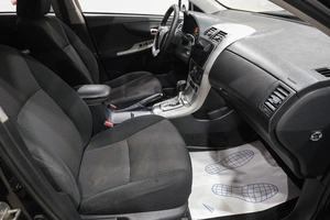 Седан Toyota Corolla 2012 года, 1049000 рублей, Новокузнецк