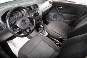 Седан Volkswagen Polo 2016 года, 1159000 рублей, Томск