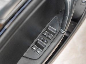 Внедорожник Volkswagen Touareg 2017 года, 3400000 рублей, Красноярск