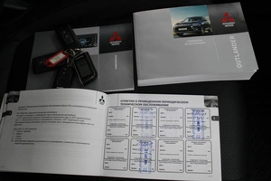 Внедорожник Mitsubishi Outlander 2017 года, 2523500 рублей, Красноярск