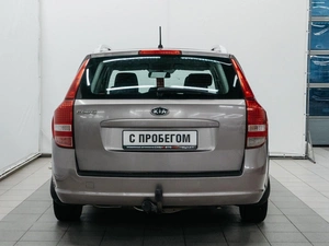Универсал Kia Ceed 2011 года, 690000 рублей, Красноярск