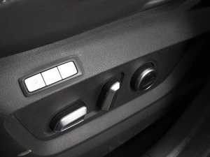 Внедорожник Chery Tiggo 7 Pro Max 2023 года, 2129000 рублей, Омск