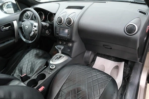 Внедорожник Nissan Qashqai 2009 года, 1029000 рублей, Омск