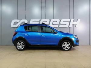 Хетчбэк Renault Sandero 2017 года, 1020000 рублей, Воронеж