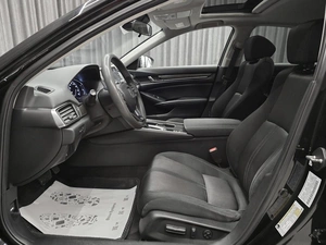 Седан Honda Accord 2017 года, 2380000 рублей, Красноярск