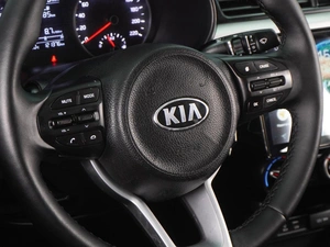 Седан Kia Rio 2019 года, 1299000 рублей, Воронеж
