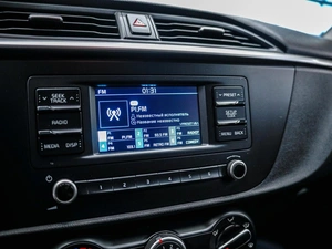 Седан Kia Rio 2021 года, 1450000 рублей, Красноярск