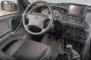 Внедорожник ВАЗ (LADA) Niva Travel 2024 года, 1389000 рублей, Томск