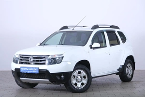 Внедорожник Renault Duster 2015 года, 1079000 рублей, Омск