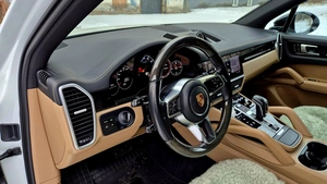 Внедорожник Porsche Cayenne 2018 года, 7450000 рублей, Красноярск