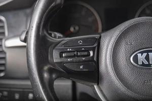 Седан Kia Rio 2017 года, 1399000 рублей, Томск