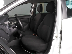 Седан Renault Logan 2020 года, 698000 рублей, Красный Пахарь