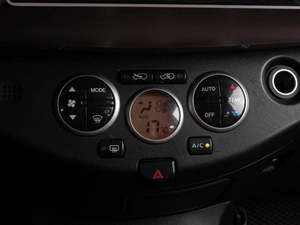 Хетчбэк Nissan Micra 2007 года, 549000 рублей, Тюмень