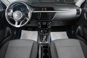 Седан Kia Rio 2018 года, 1049000 рублей, Тюмень