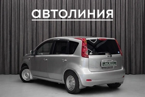Хетчбэк Nissan Note 2005 года, 490000 рублей, Красноярск
