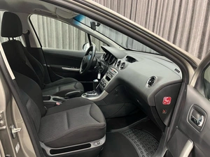 Хетчбэк Peugeot 308 2012 года, 499000 рублей, Красноярск