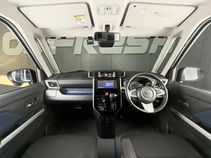 Минивэн Toyota Roomy 2018 года, 1280000 рублей, Нижневартовск