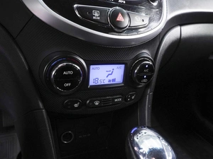 Хетчбэк Hyundai Solaris 2012 года, 720000 рублей, Ростов-на-Дону