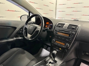 Седан Toyota Avensis 2009 года, 1150000 рублей, Красноярск