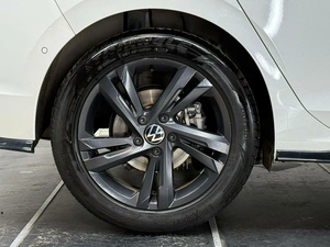 Хетчбэк Volkswagen Golf 2021 года, 2790000 рублей, Красноярск