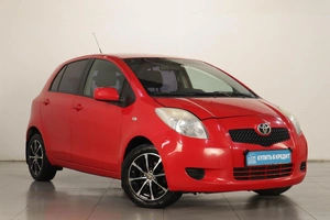 Хетчбэк Toyota Yaris 2007 года, 649000 рублей, Челябинск