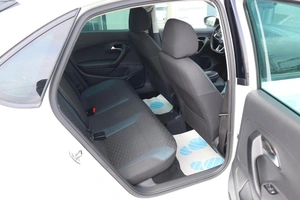 Седан Volkswagen Polo 2019 года, 1365000 рублей, Мирное