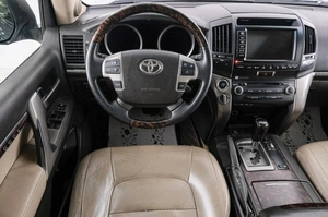 Внедорожник Toyota Land Cruiser 2011 года, 3149000 рублей, Красноярск