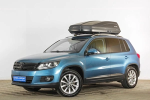 Внедорожник Volkswagen Tiguan 2011 года, 1199000 рублей, Тюмень