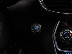 Внедорожник Hyundai Santa Fe 2018 года, 2697000 рублей, Воронеж