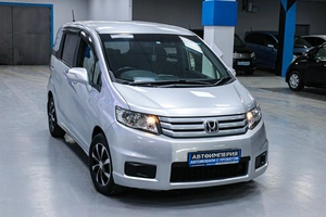 Минивэн Honda Freed 2013 года, 1183000 рублей, Солонцы