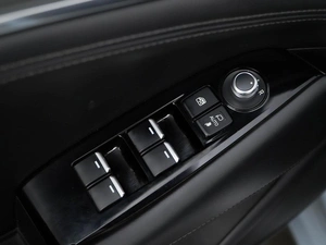 Седан Mazda 6 2019 года, 2043077 рублей, Москва