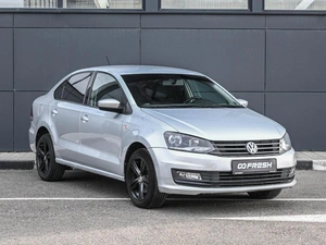 Седан Volkswagen Polo 2016 года, 919000 рублей, Кирилловка
