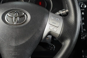 Седан Toyota Corolla 2008 года, 849000 рублей, Тюмень