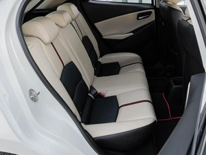 Хетчбэк Mazda Demio 2015 года, 1120000 рублей, Краснодар