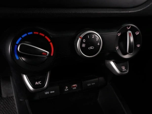 Хетчбэк Kia Rio X-Line 2018 года, 1079000 рублей, Минеральные Воды