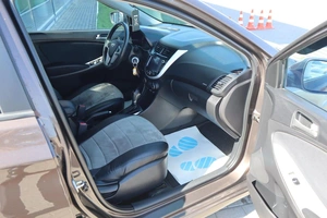 Седан Hyundai Solaris 2016 года, 1300000 рублей, Мирное