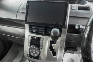 Минивэн Toyota Voxy 2007 года, 1089000 рублей, Барнаул
