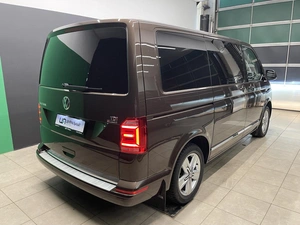 Минивэн Volkswagen Multivan 2016 года, 3800000 рублей, Красноярск