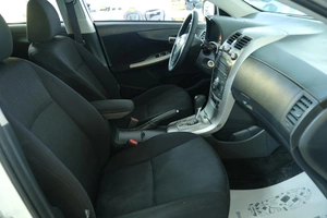 Седан Toyota Corolla 2010 года, 839000 рублей, Омск