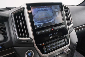 Внедорожник Toyota Land Cruiser 2017 года, 6349000 рублей, Красноярск