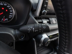 Внедорожник Toyota RAV4 2020 года, 3549000 рублей, Саратов