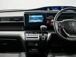 Минивэн Honda Stepwgn Spada 2019 года, 2250000 рублей, Красноярск